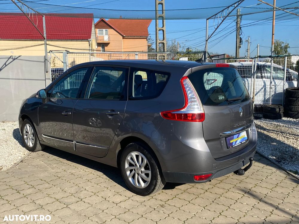 Renault Grand Scenic - 9