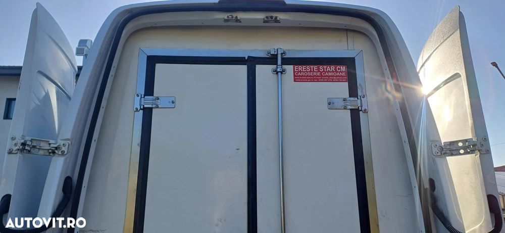 Mercedes-Benz Sprinter - 9