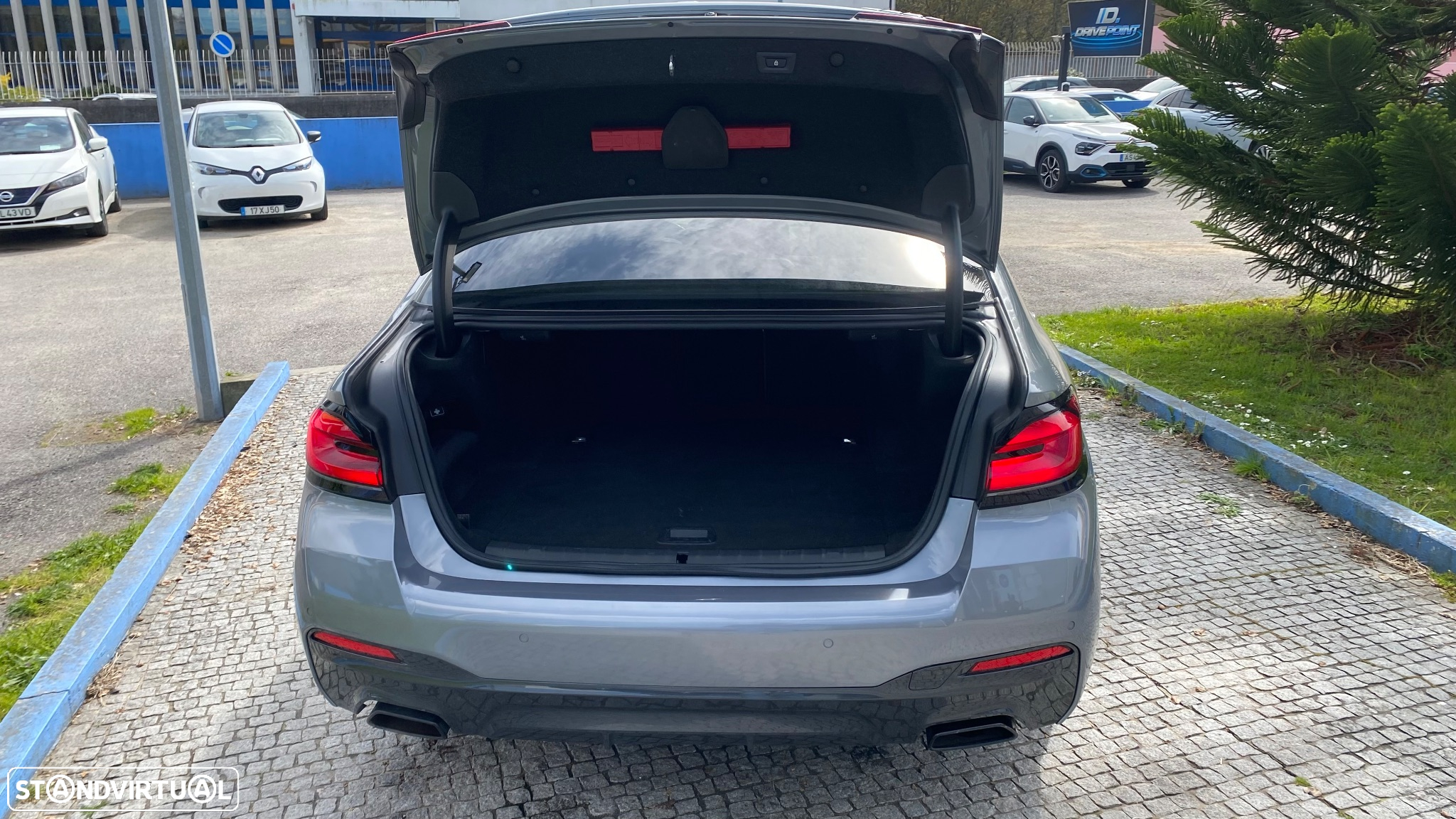 BMW 530 e Pack M - 11