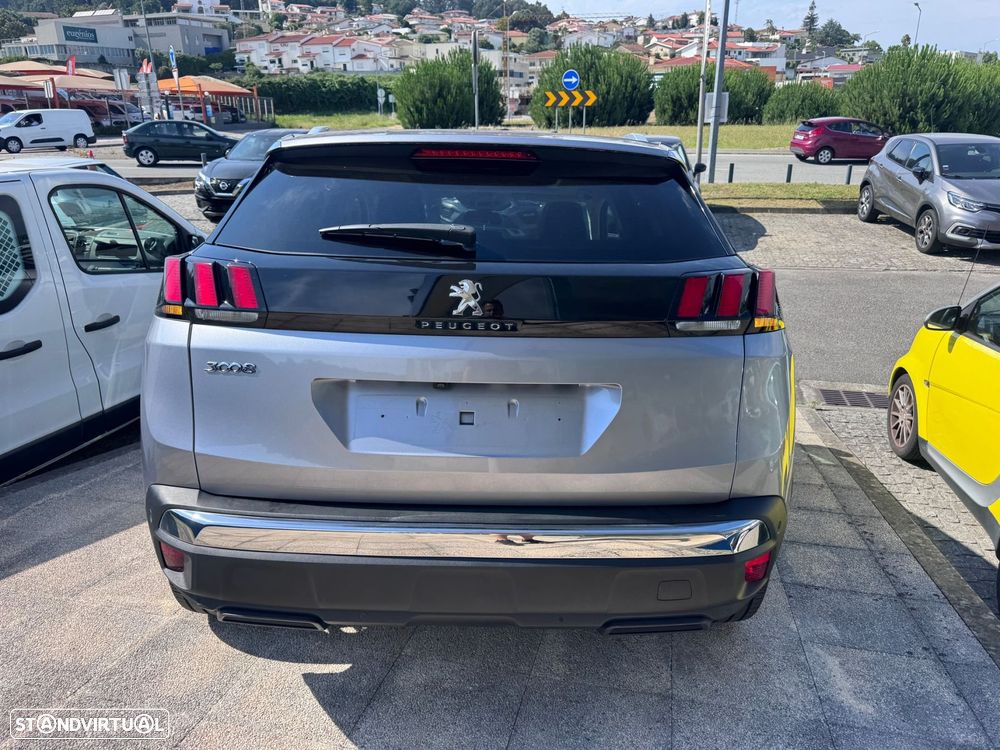 Peugeot 3008 1.2 PureTech Allure EAT6 - 6
