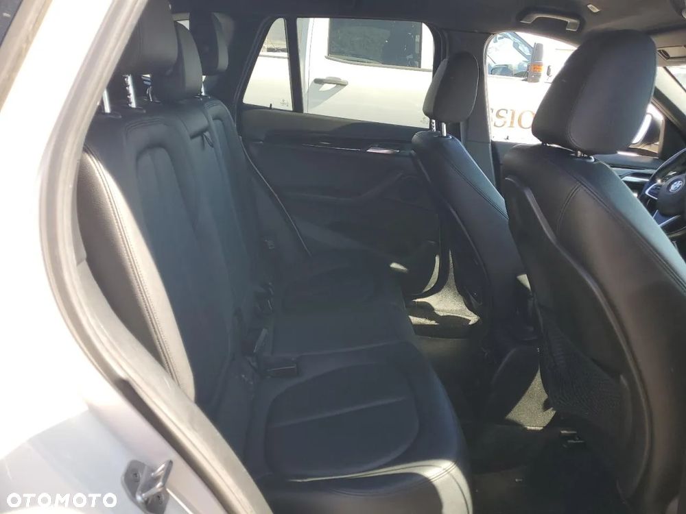 BMW X1 - 12