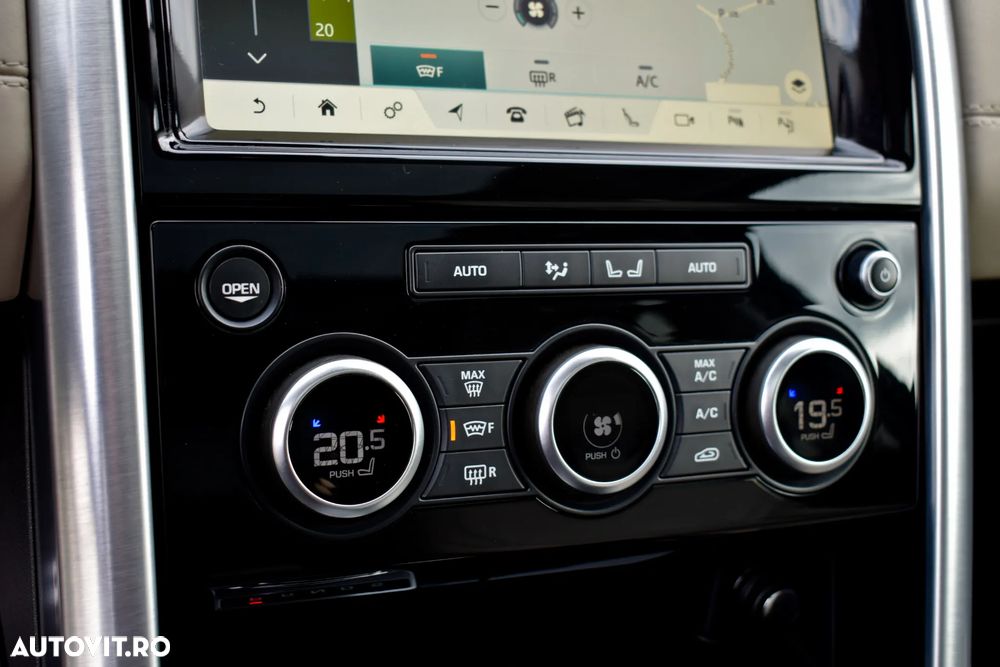 Land Rover Discovery 3.0 L SD6 HSE Luxury - 33