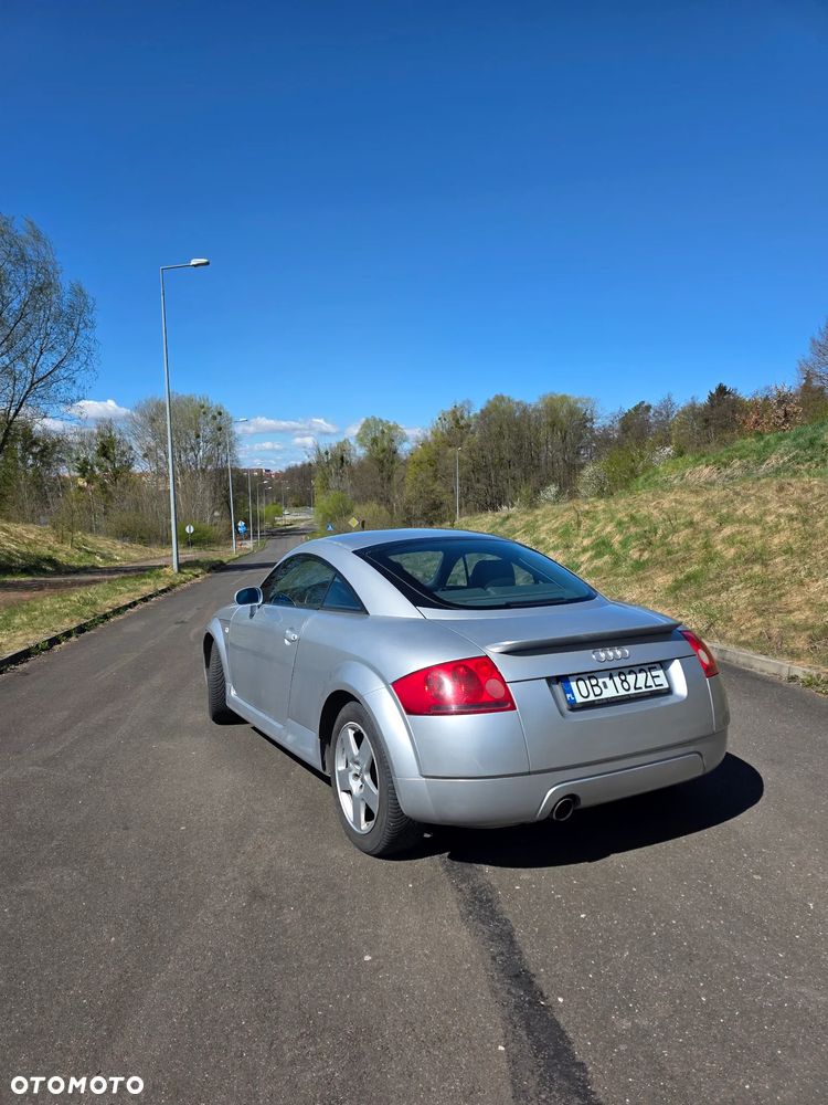 Audi TT Coupé 1.8T Quattro - 4