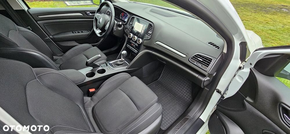 Renault Megane TCe 140 GPF EDC LIMITED - 17