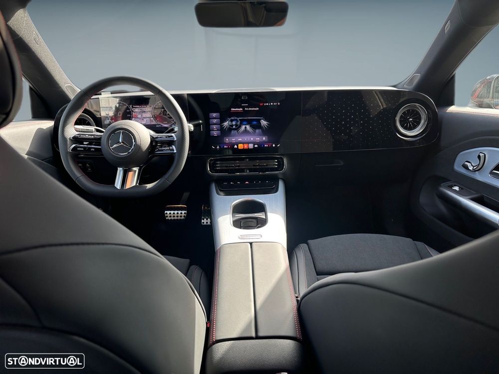 Mercedes-Benz CLA 250+ - 12