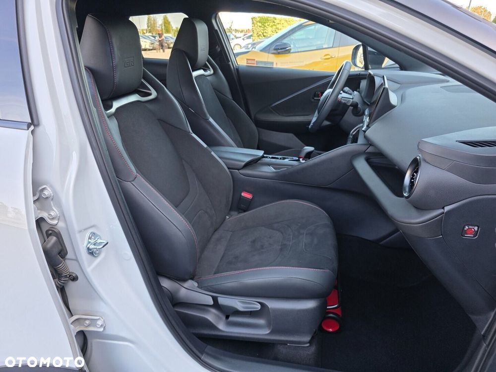 Toyota C-HR 2.0 PHEV Dynamic Force GR Sport - 20