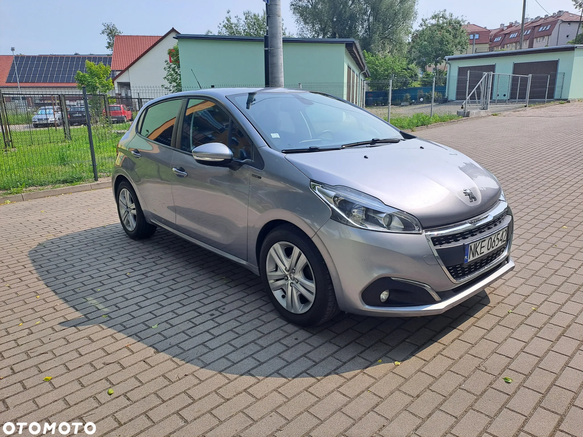 Peugeot 208 - 2
