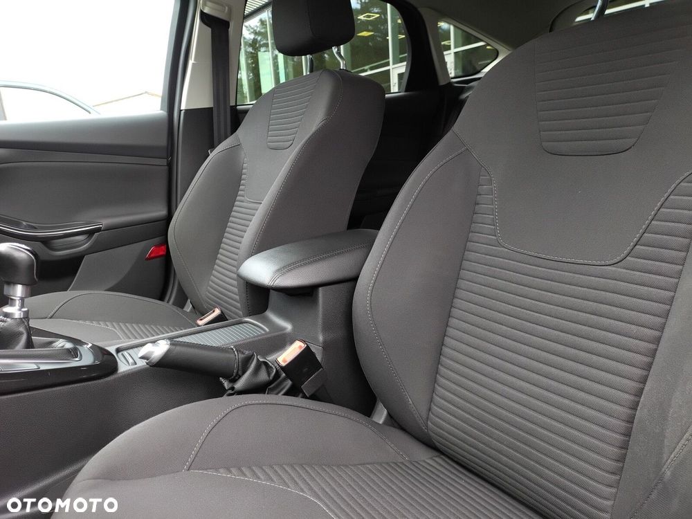 Ford Focus 1.5 EcoBoost Titanium ASS - 24