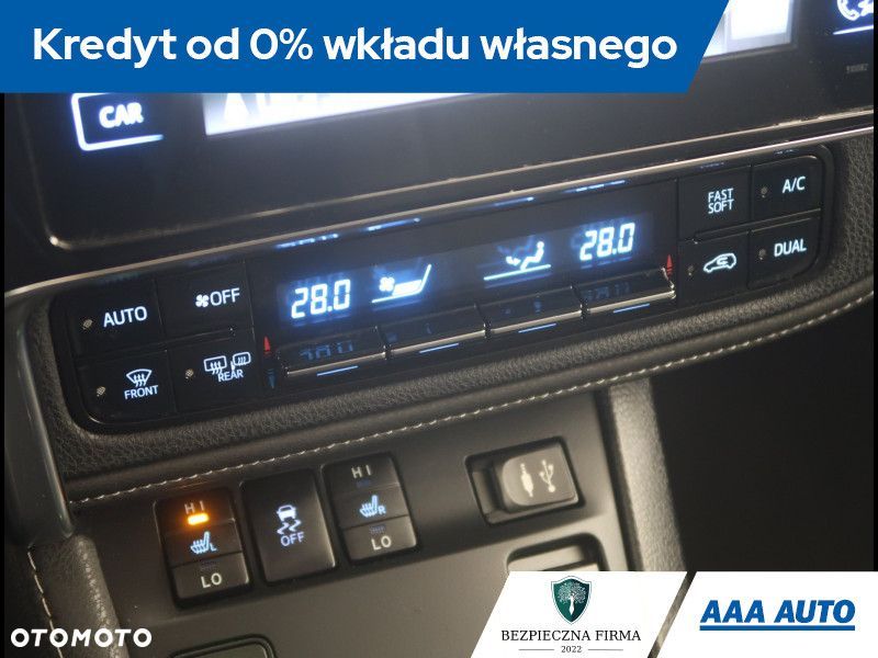 Toyota Auris - 13