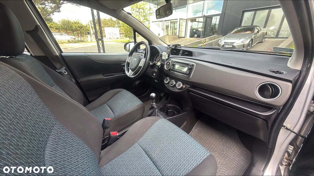 Toyota Yaris 1.33 Active - 9