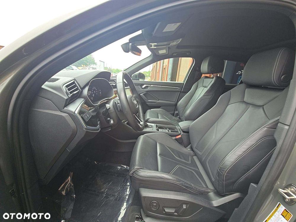 Audi Q3 - 6