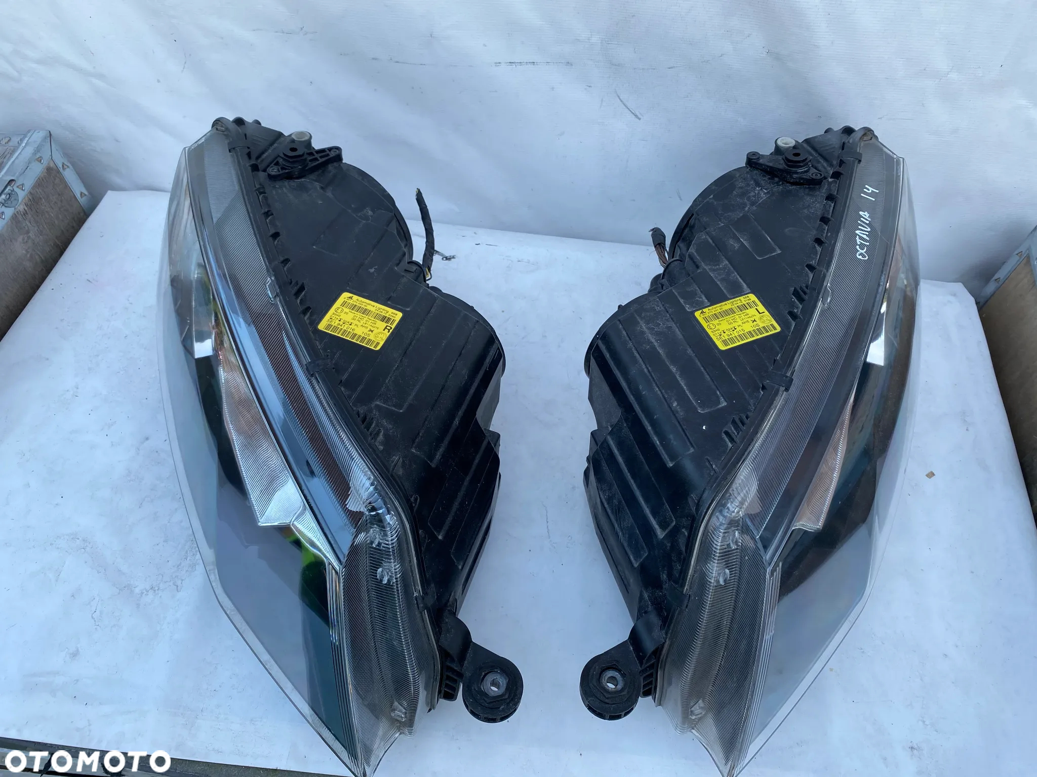 lampy octavia III zwykłe komplet EU całe - 4