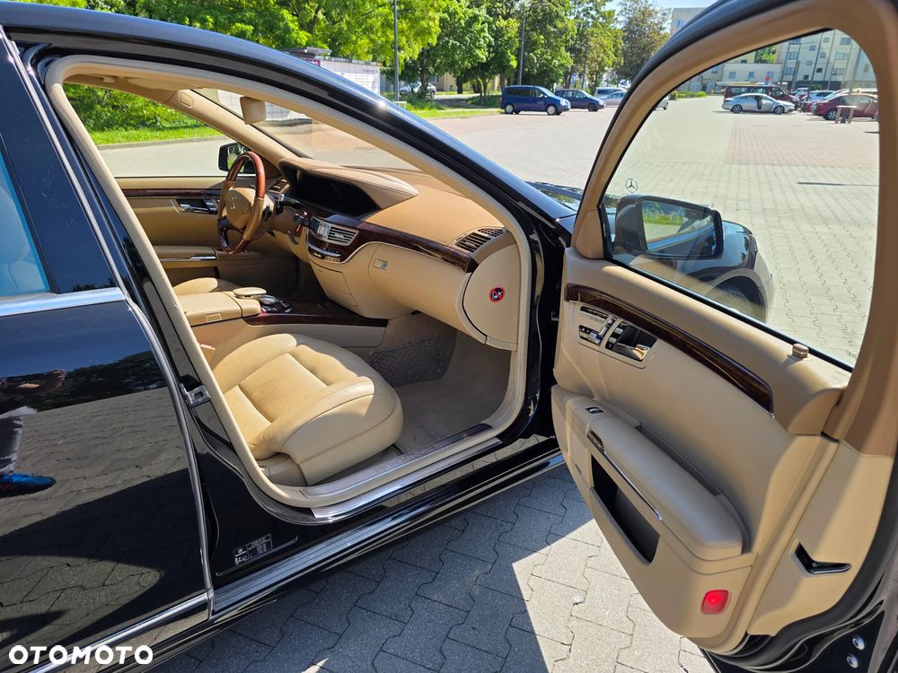 Mercedes-Benz Klasa S 500 BlueEFFICIENCY 4-Matic - 24