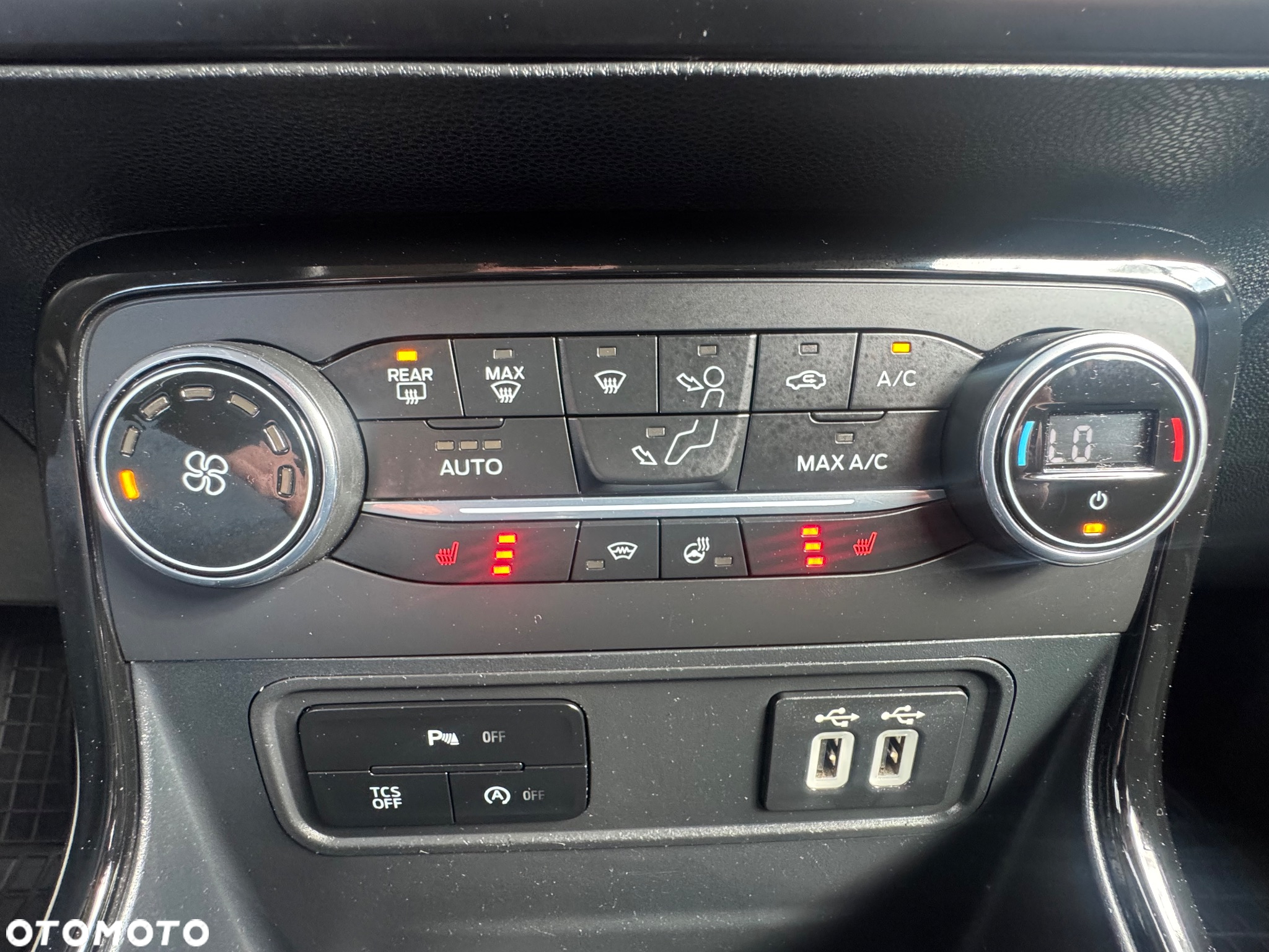 Ford EcoSport 1.0 EcoBoost TITANIUM - 23