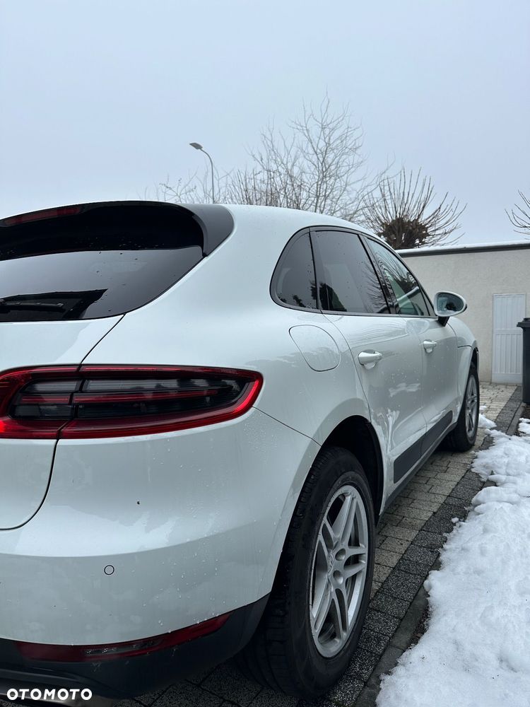 Porsche Macan Standard - 4