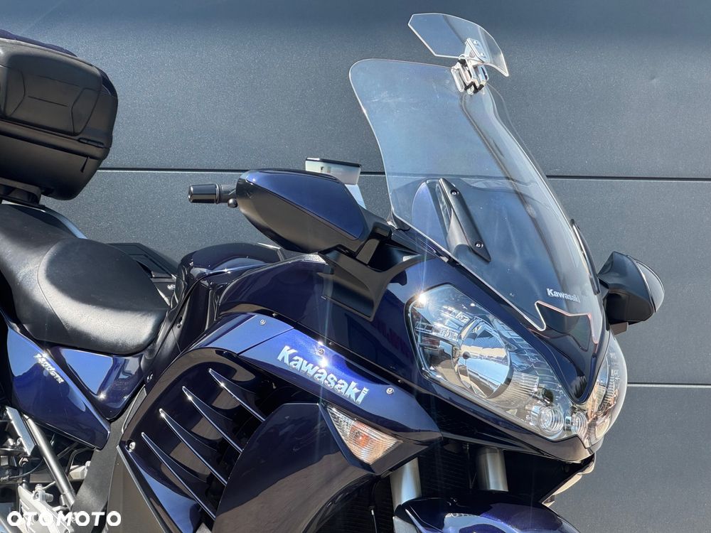 Kawasaki GTR - 2