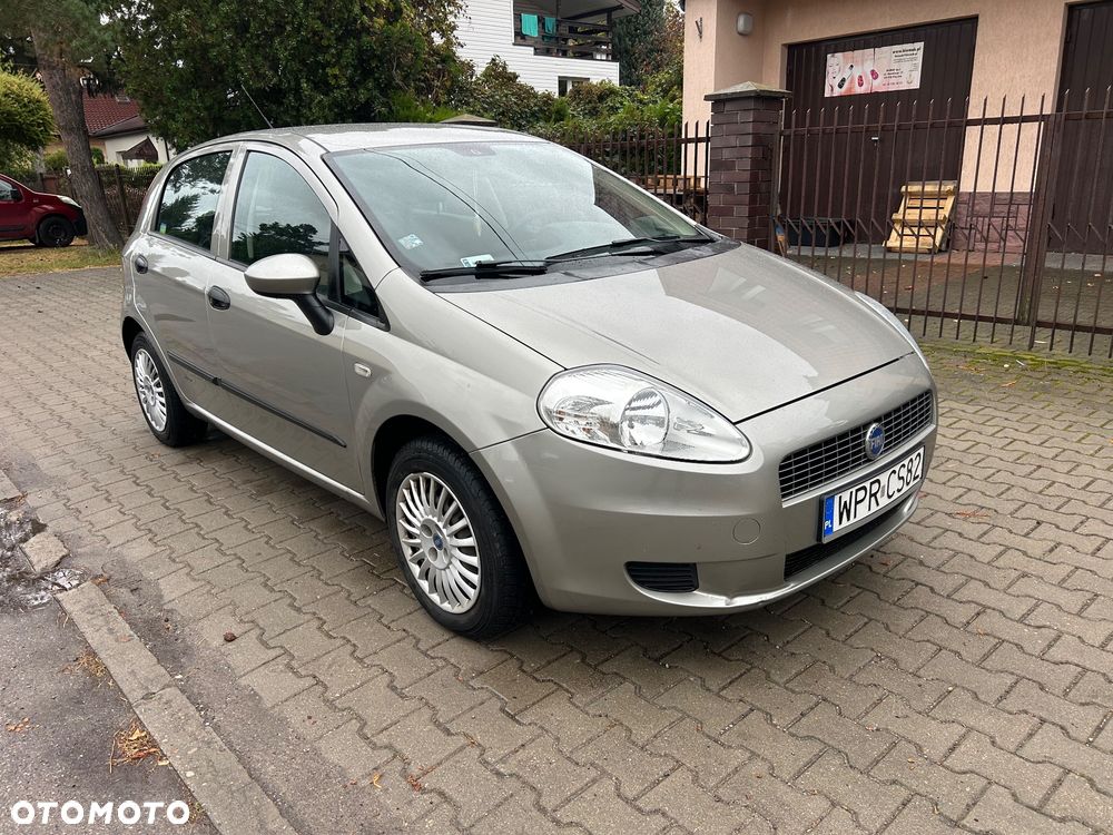 Fiat Punto 1.2 16V Dynamic - 2