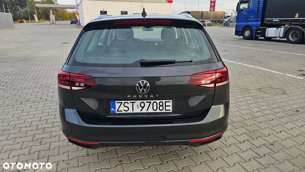 Volkswagen Passat 2.0 TDI SCR Style DSG - 8