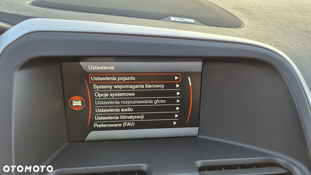 Volvo XC 60 D4 RDesign - 12