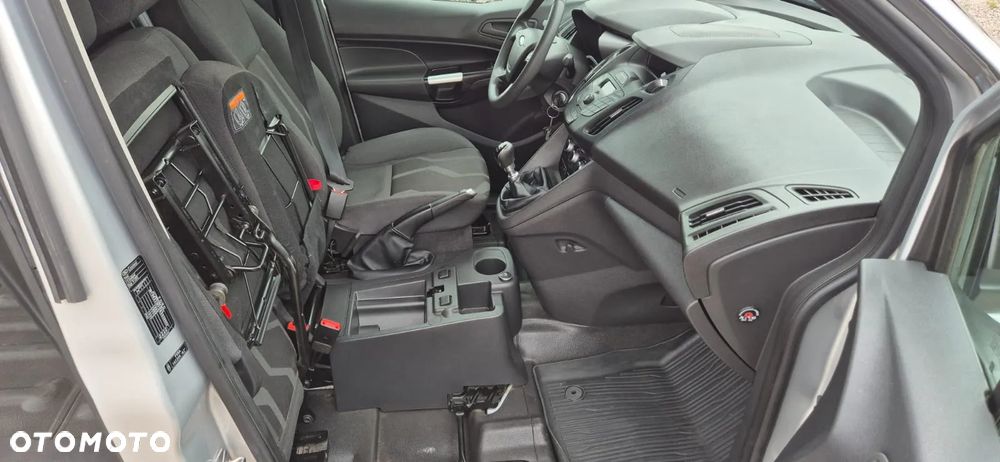 Ford Transit Connect - 8