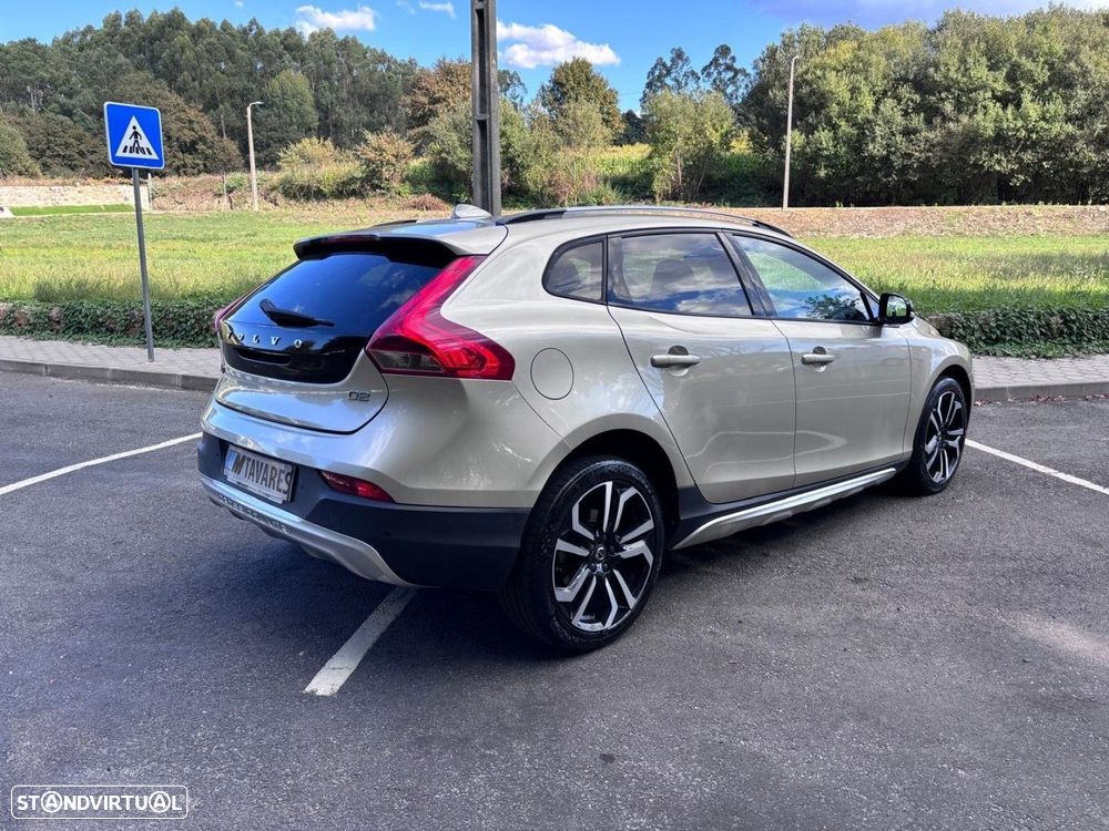 Volvo V40 Cross Country 2.0 D2 Pro - 6