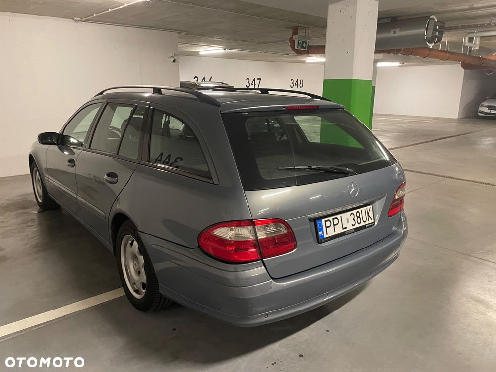 Mercedes-Benz Klasa E 280 CDI T Classic - 14