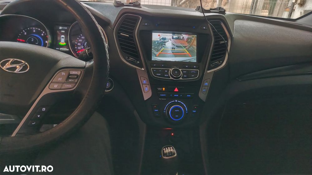 Hyundai Santa Fe blue 2.0 CRDI 2WD Family+ - 24