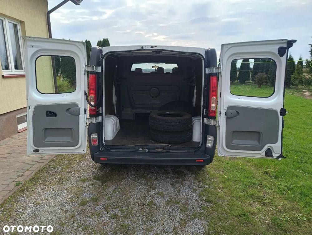 Opel Vivaro - 9
