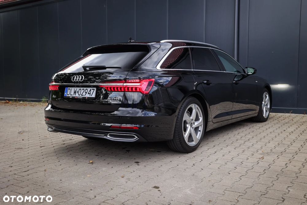 Audi A6 Avant 40 TDI quattro S tronic S line - 16