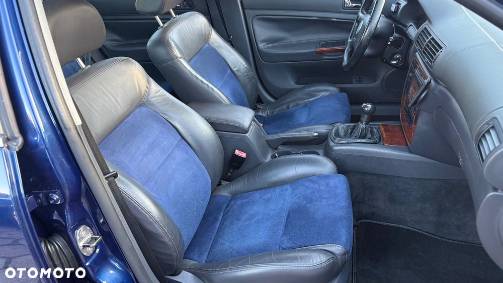 Volkswagen Passat 1.9 TDI Exclusive - 15