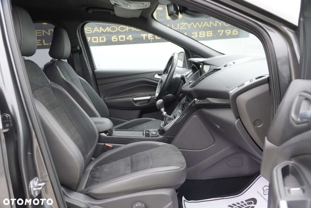 Ford Kuga 1.5 EcoBoost 2x4 ST-Line - 6