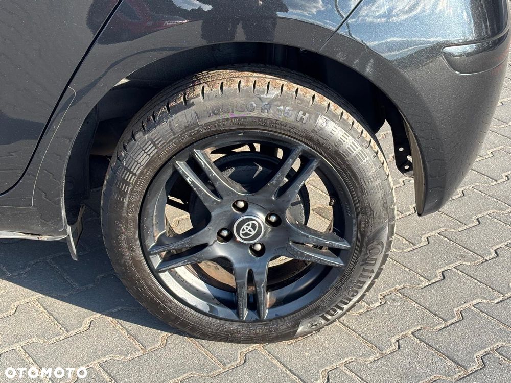 Toyota Yaris 1.33 Sol - 39