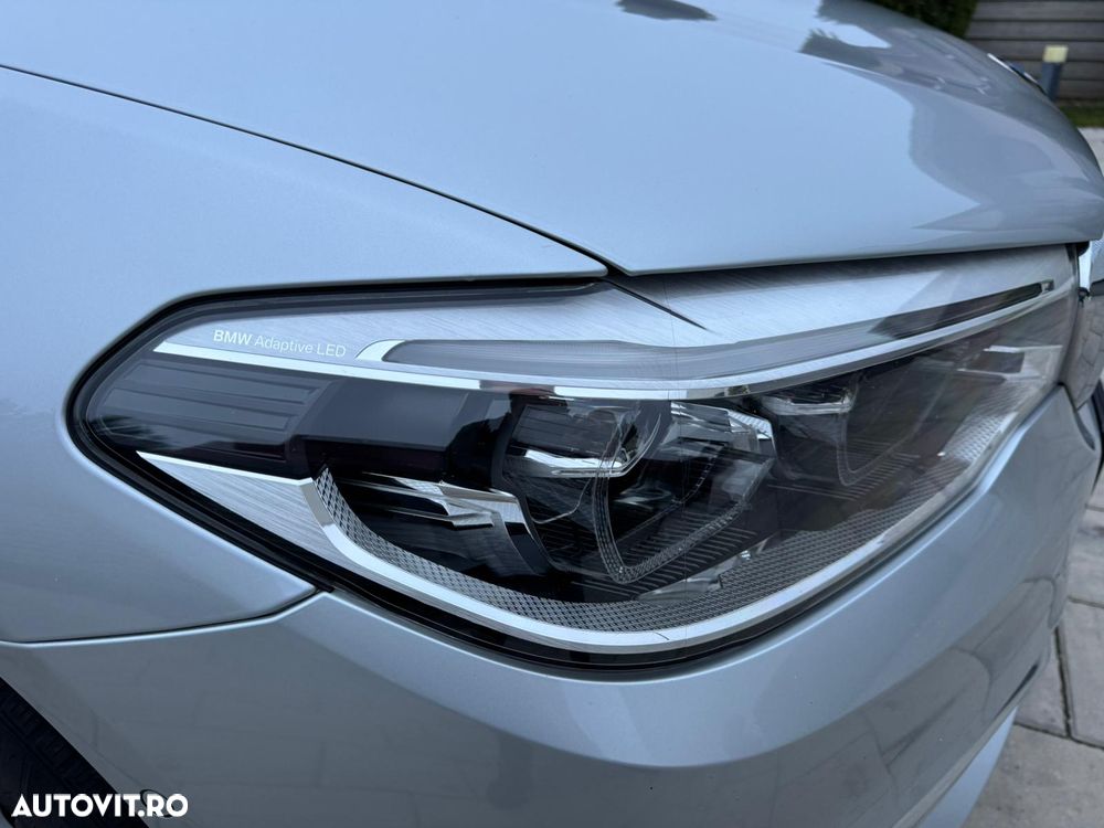 BMW Seria 5 520i Aut. Luxury Line - 7