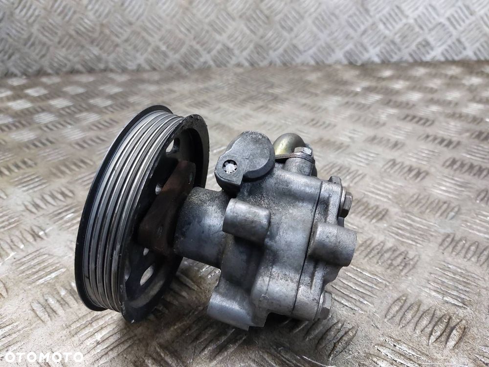 POMPA WSPOMAGANIA VOLKSWAGEN PASSAT B5 FL 1.9 TDI 8D0145177Q - 3