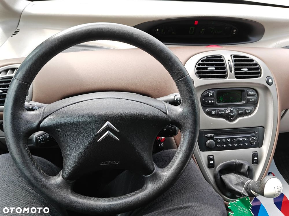 Citroën Xsara Picasso 1.8i Exclusive - 20