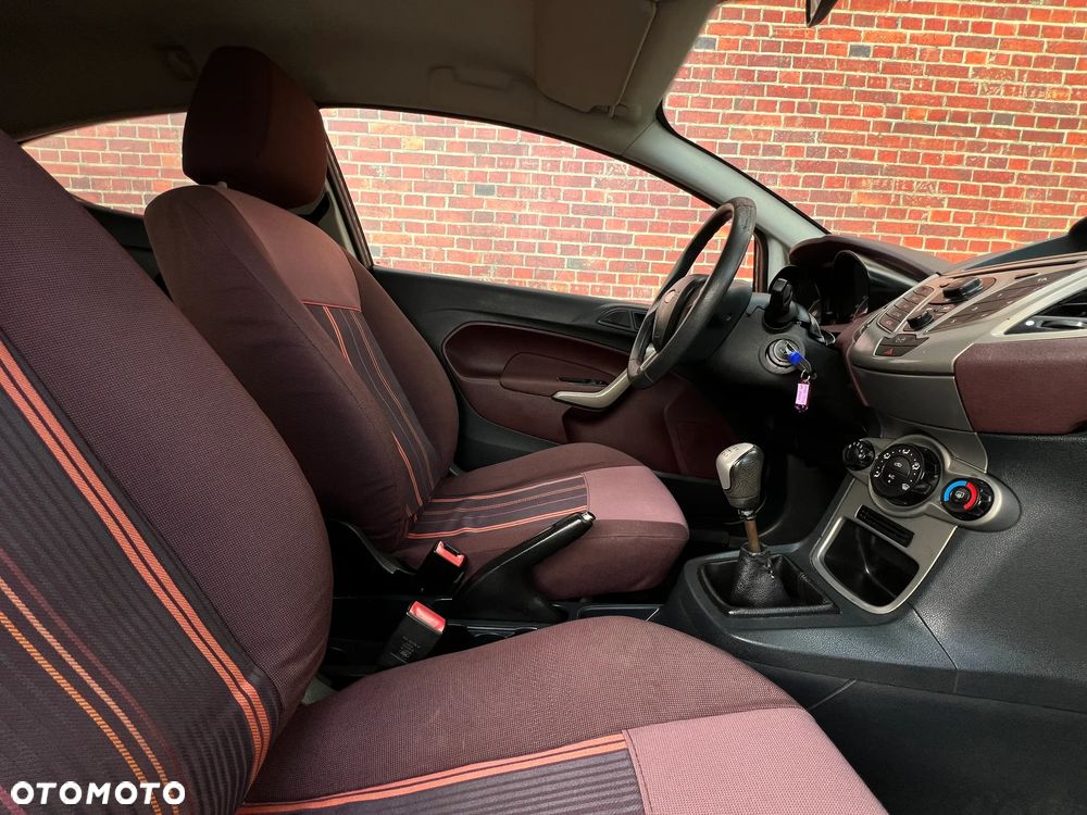 Ford Fiesta - 14