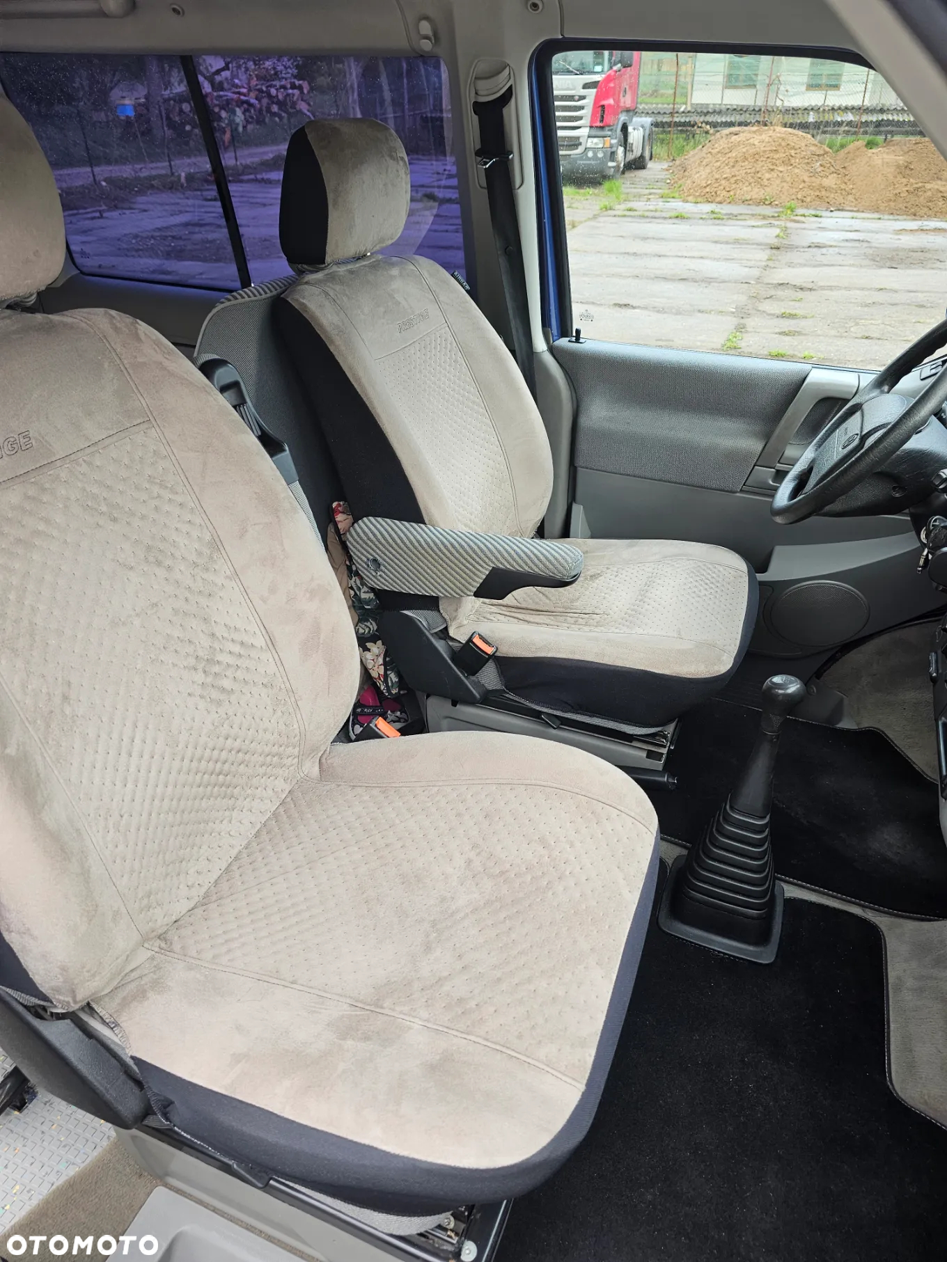 Volkswagen Multivan TDI - 11