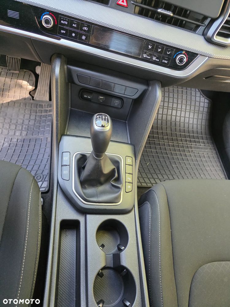 Kia Sportage 1.6 T-GDI M 2WD - 17