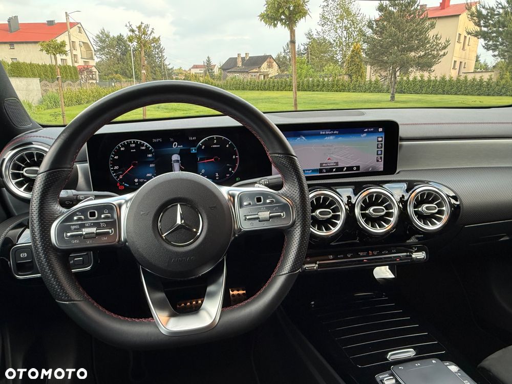 Mercedes-Benz CLA 200 d 8G-DCT AMG Line Advanced Plus - 24