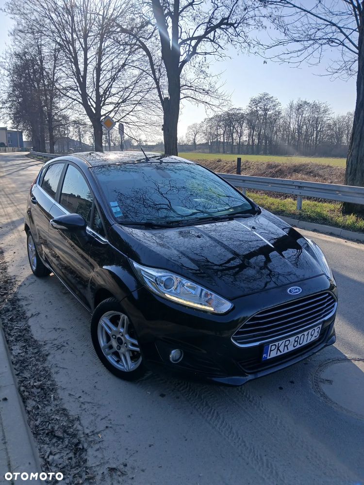 Ford Fiesta 1.6 TDCi SYNC Edition - 1