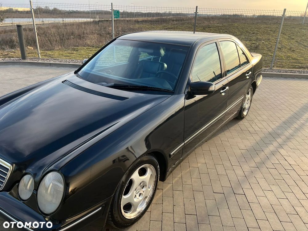 Mercedes-Benz Klasa E - 6