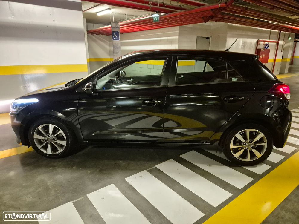 Hyundai i20 1.1 CRDi Blue Access+Bluetooth - 3