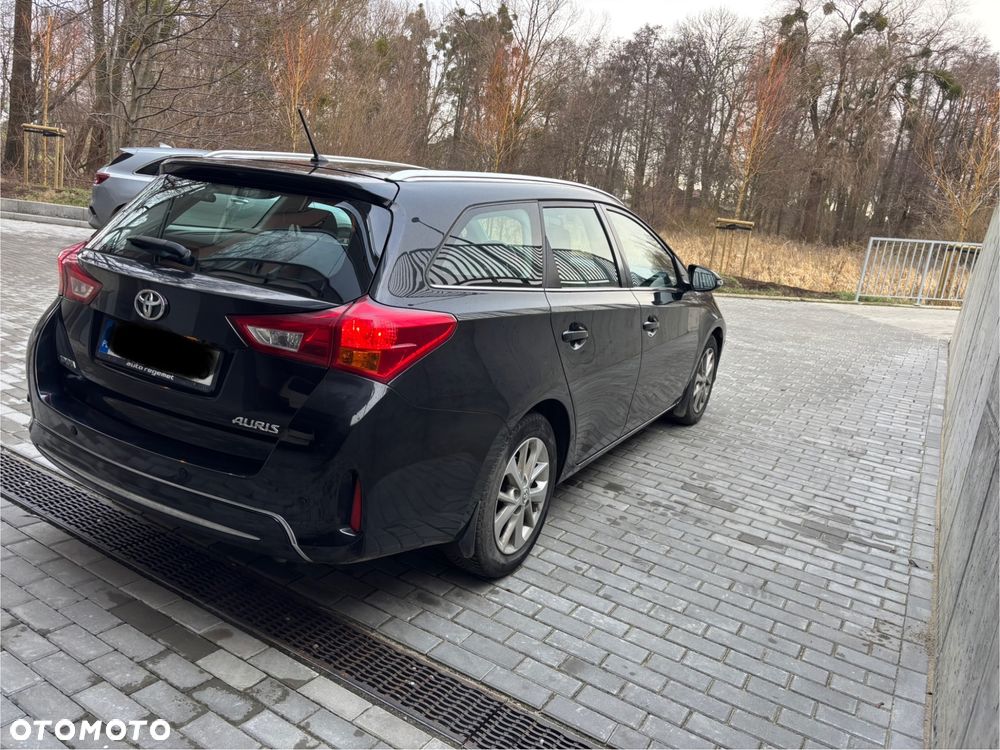 Toyota Auris 1.6 Premium Comfort MS - 6