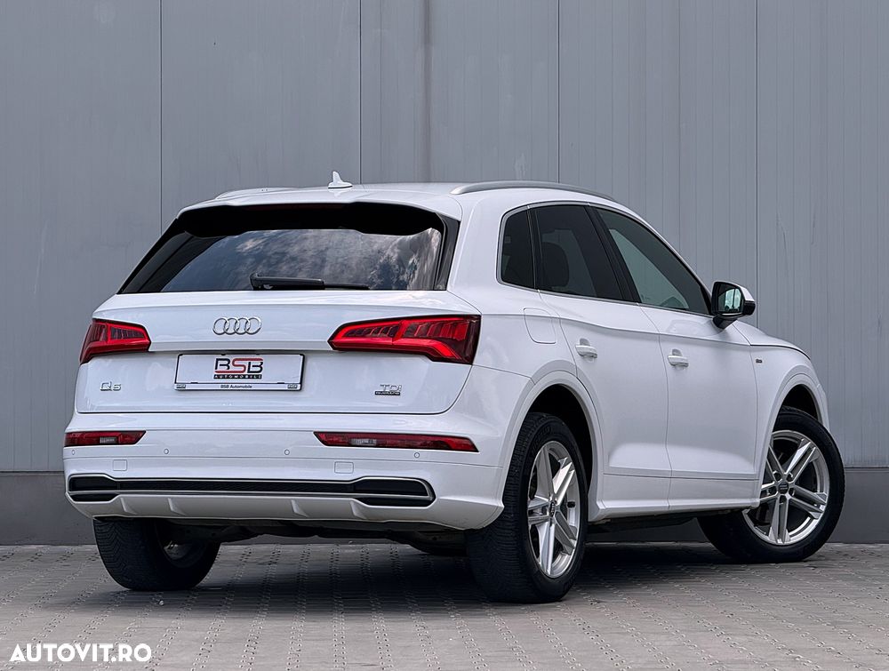 Audi Q5 2.0 40 TDI quattro S tronic Design - 5
