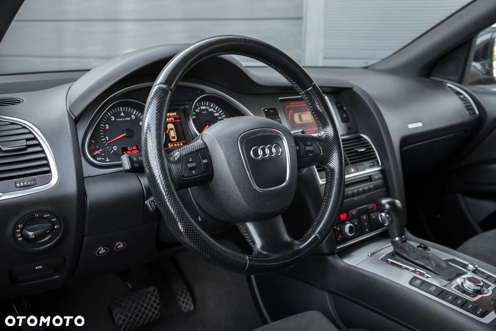 Audi Q7 4.2 FSI Quattro Tiptronic - 12