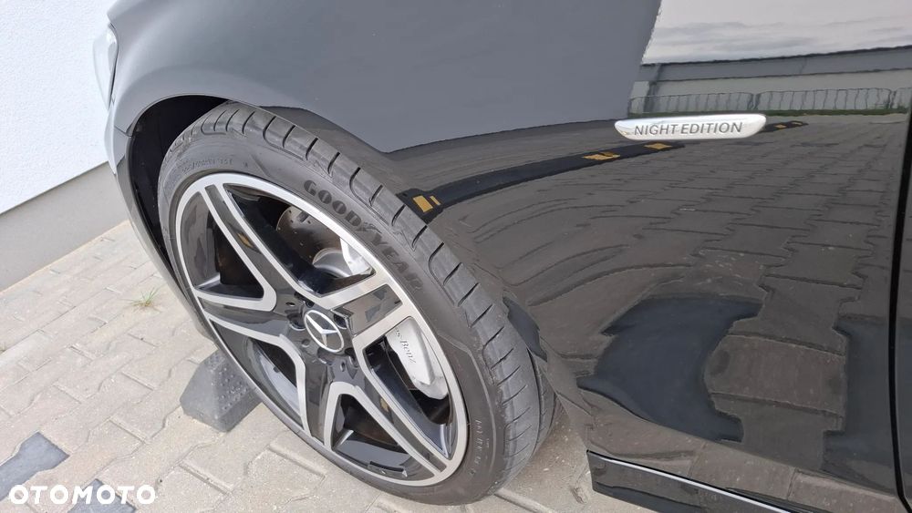 Mercedes-Benz Klasa C 300 9G-TRONIC - 9