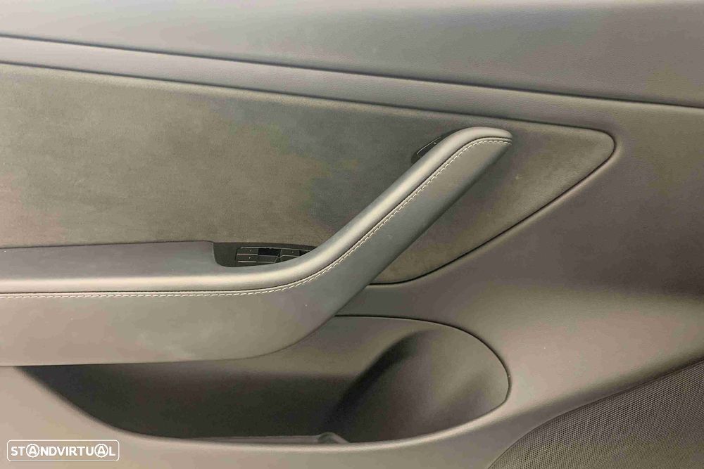 Tesla Model 3 Long Range Tração Integral - 15
