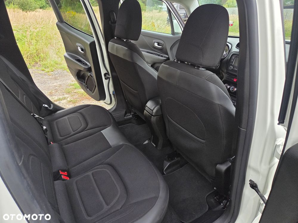 Jeep Renegade 1.6 E-torQ Justice - 20