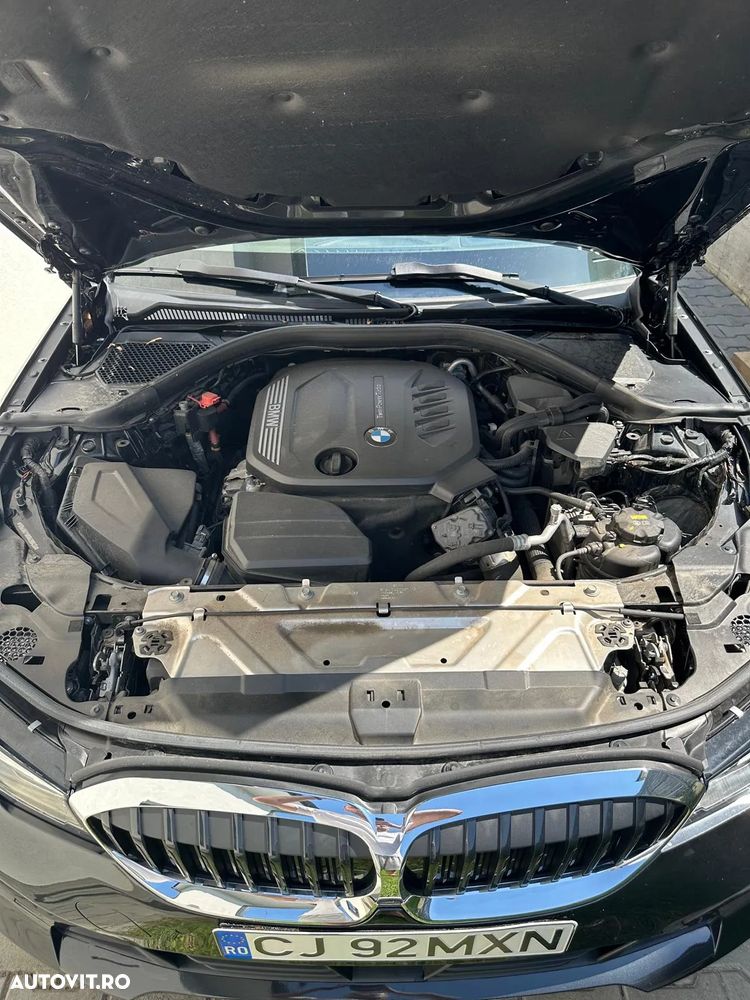 BMW Seria 3 320d xDrive AT - 7