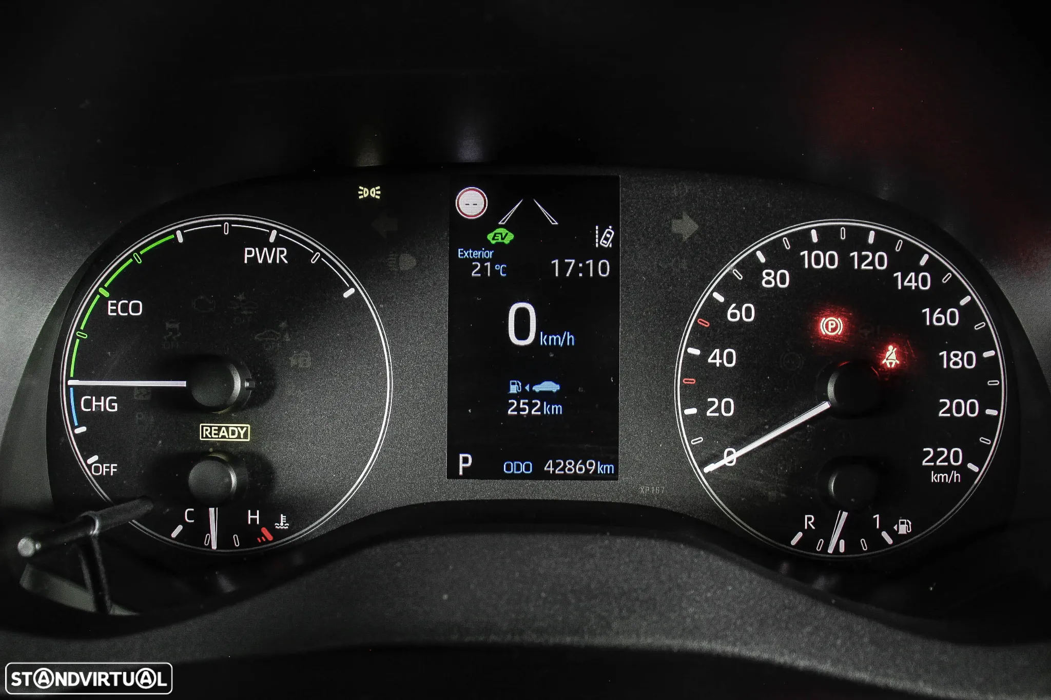Toyota Yaris 1.5 HDF Comfort Plus - 33